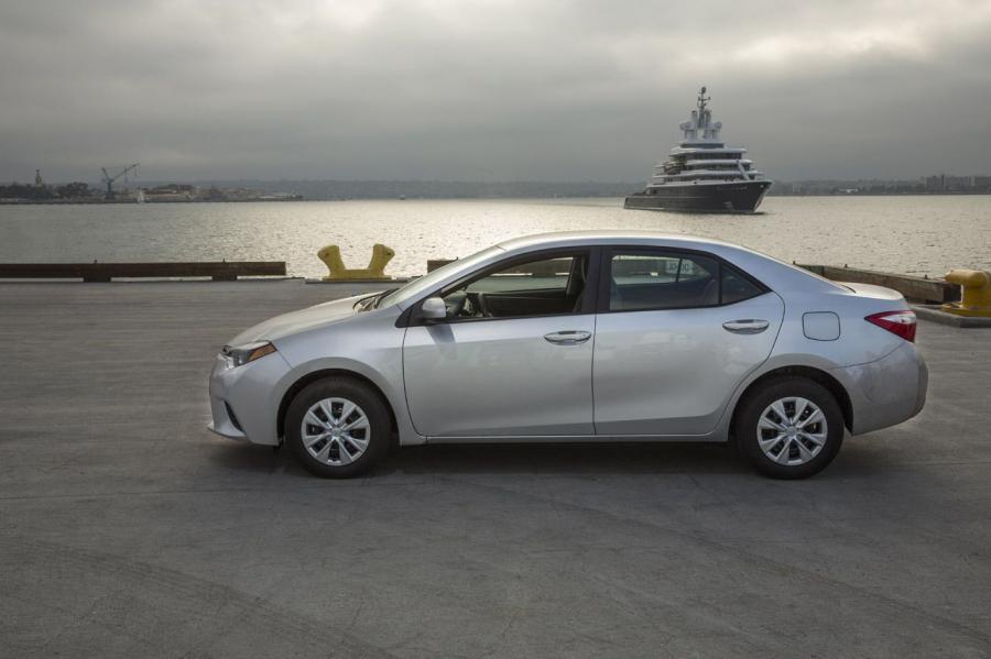  Toyota Corolla 2014 года  (фото 177 из 212)